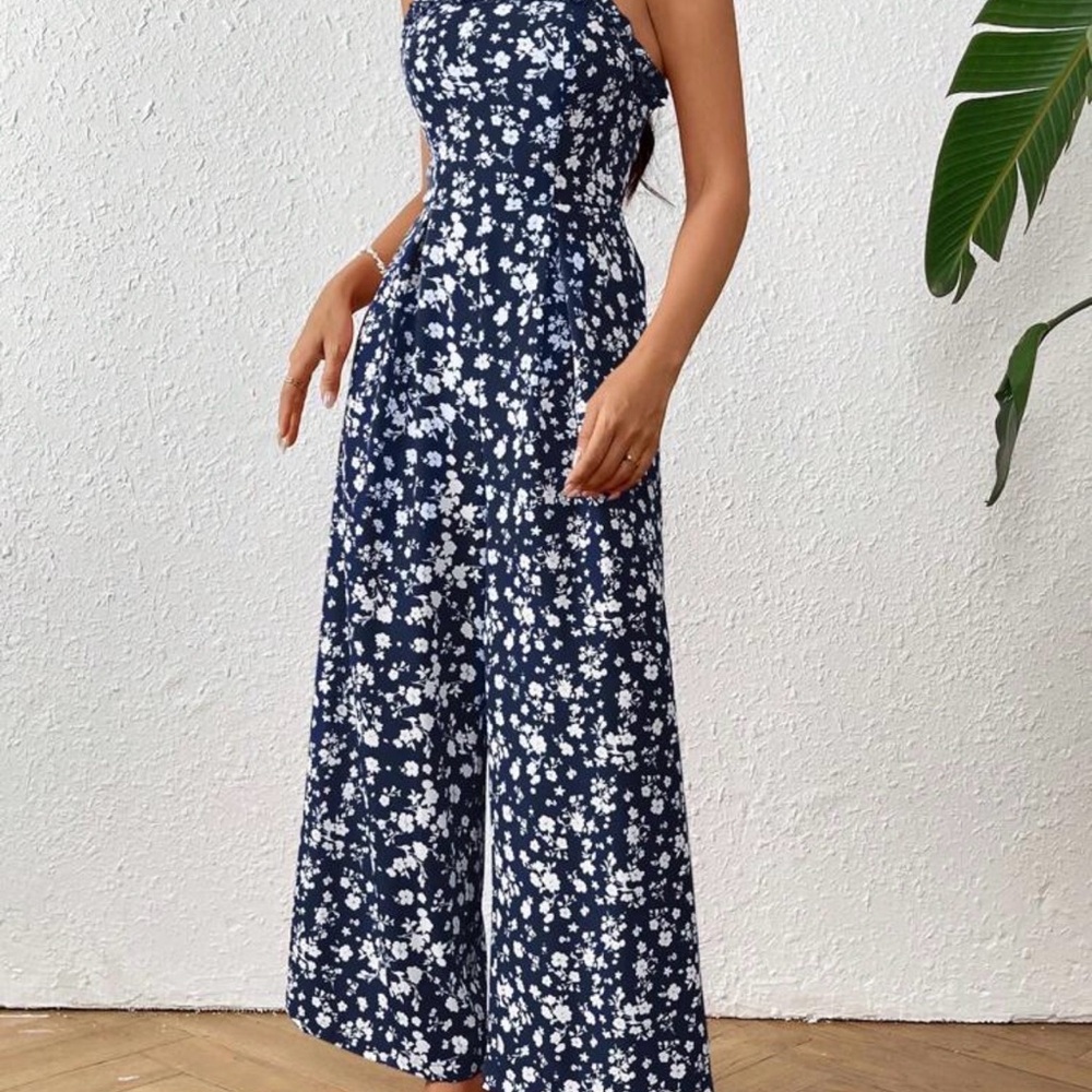 SHEIN Navy and White Floral Wide-Leg Jumpsuit